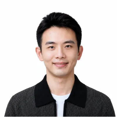 Headshot of Lei Huang